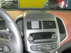 Chevrolet Aveo 12-14, Centrerad