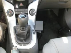 Chevrolet Cruze 09-14, Konsol