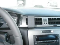Chevrolet Impala 06-13, Centrerad
