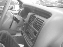 Chevrolet Tracker 98-04, Centrerad