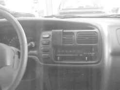 Chevrolet Tracker 98-04, Centrerad