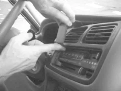 Chevrolet Tracker 98-04, Centrerad