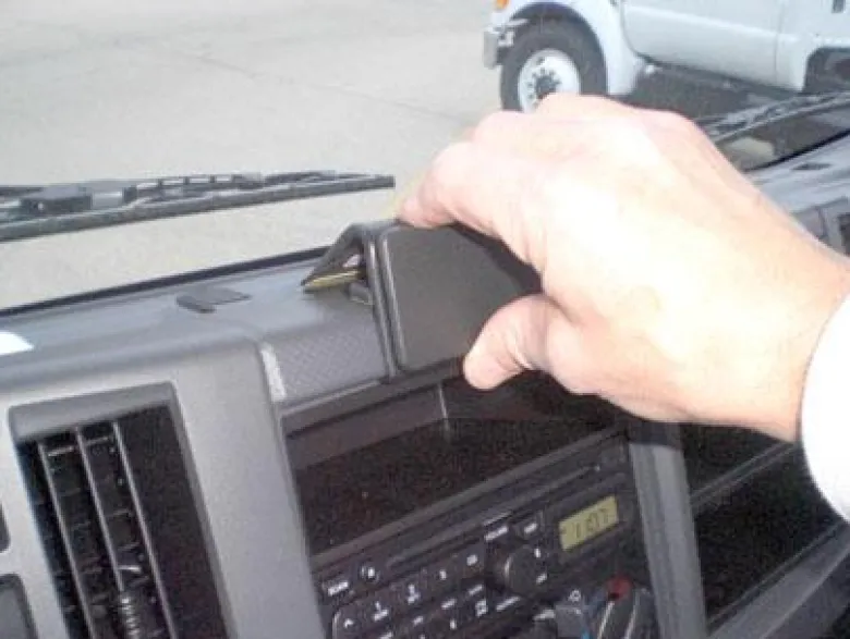 Chevrolet W-Serie 08-15, Centrerad
