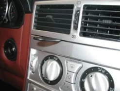 Chrysler Crossfire 04-07, Centrerad