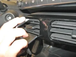 Citroen C4 Cacus 15-, Centrerad