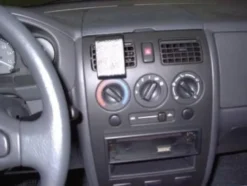 Daihatsu Sirion 02-06, Centrerad
