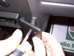 Daihatsu Sirion 02-06, Vinklad