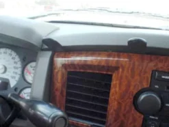 Dodge Ram Pick Up 06-08, Centrerad
