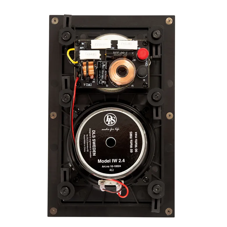 Dynavoice CA802BT med SC4B & 2 par DLS IW 2.4