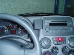 Fiat Panda 04-07, Centrerad