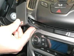 Ford Focus 11-15, Centrerad