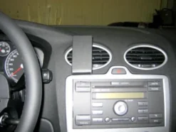 Ford Focus 05-10, Centrerad
