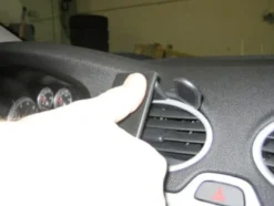 Ford Focus 05-10, Centrerad