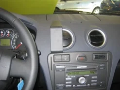 Ford Fusion 06-12, Centrerad