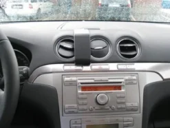 Ford Galaxy 07-14, Centrerad