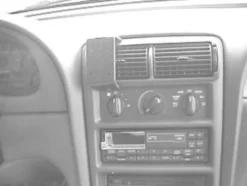 Ford Mustang 95-04, Centrerad