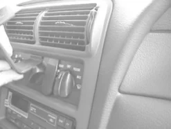 Ford Mustang 95-04, Centrerad