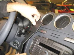 Ford Transit Connect/Tourneo Connect 10-13, Centrerad