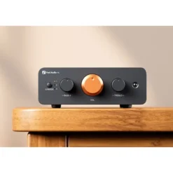 Fosi Audio P4 försteg med tonkontroller