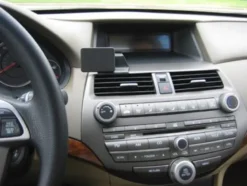 Honda Accord 08-08, Centrerad