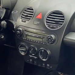 Kenwood DMX80AXS bilstereopaket till Volkswagen Beetle 2006-2010