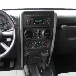Kenwood DMX80AXS bilstereopaket till Jeep Wrangler 4-dörrars 2007-2010