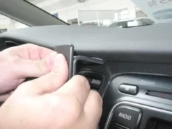 Kia Carens 14-15, Centrerad