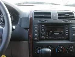 Kia Carnival 02-05, Centrerad
