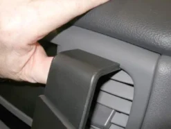 Kia Rio 06-11, Vinklad