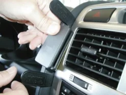 Kia Sportage 05-10, Centrerad