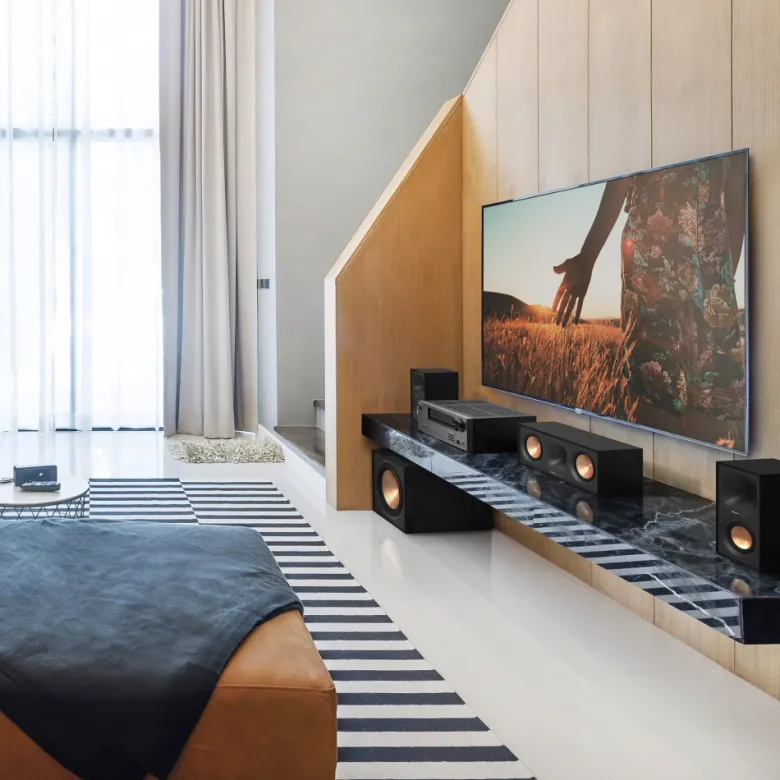 Klipsch R-40M stativhögtalare, svart