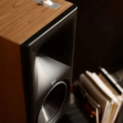 Klipsch The Nines II aktiva streaminghögtalare med HDMI & Dolby Atmos, valnöt par