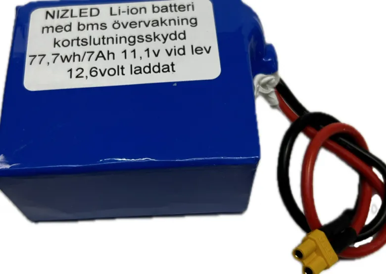 Li-ion batteri 12,6 (11,1) volt 7Ah med BMS, (batteri till E30 lampan)