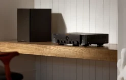 Marantz Stereo 70S stereoförstärkare med HDMI & nätverk, svart