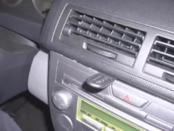 Mazda 2 03-07, Centrerad