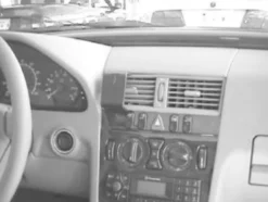 Mercedes Benz C-Klass 93-99, Centrerad