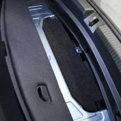 Modellanpassad tom baslåda till VW ID.3