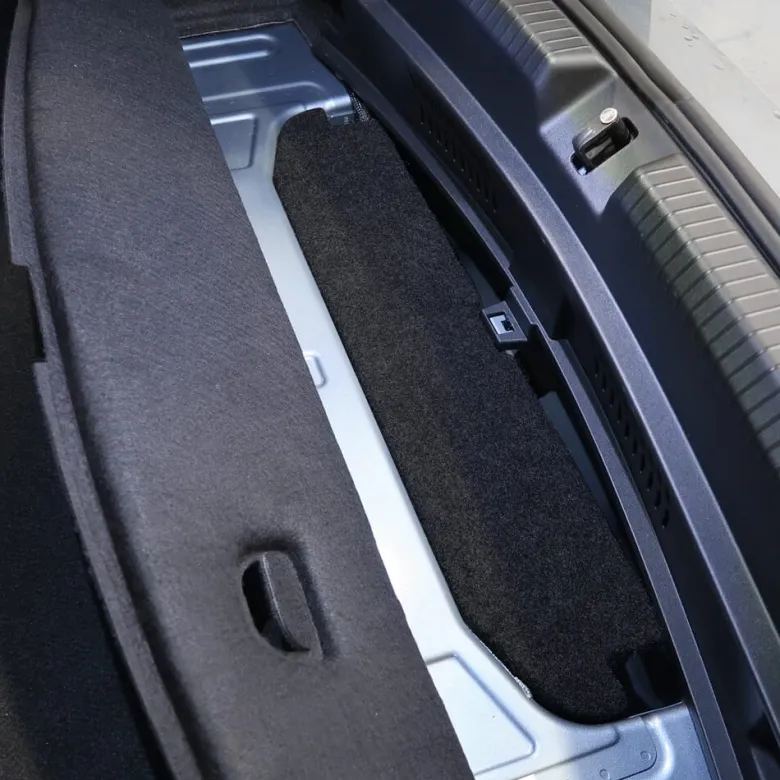 Modellanpassad tom baslåda till VW ID.3