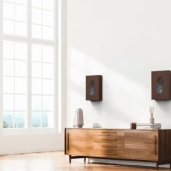 Monitor Audio Silver On-Wall 8G vägghögtalare, valnöt