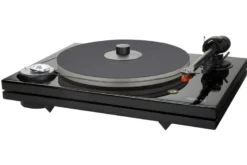 Music Hall MMF 7.3 skivspelare, med Ortofon 2M Bronze-pickup