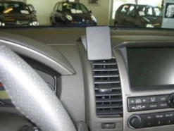 Nissan Navara 06-10, Centrerad