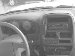 Nissan Navara 00-05, Centrerad