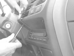 Nissan Navara 00-05, Centrerad, Låg