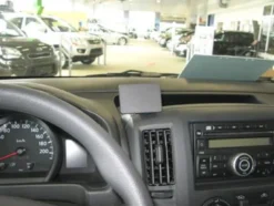 Nissan NV200 10-14, Centrerad