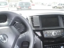 Nissan Pathfinder 13-15, Centrerad