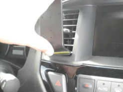 Nissan Pathfinder 13-15, Centrerad