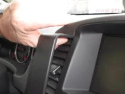 Nissan Pathfinder 10-12, Centrerad