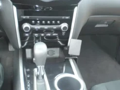 Nissan Pathfinder 13-15, Konsol