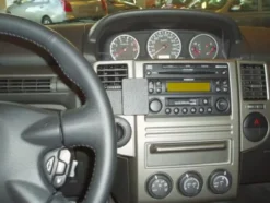 Nissan X-Trail 04-07, Centrerad