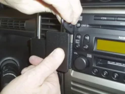 Nissan X-Trail 04-07, Centrerad